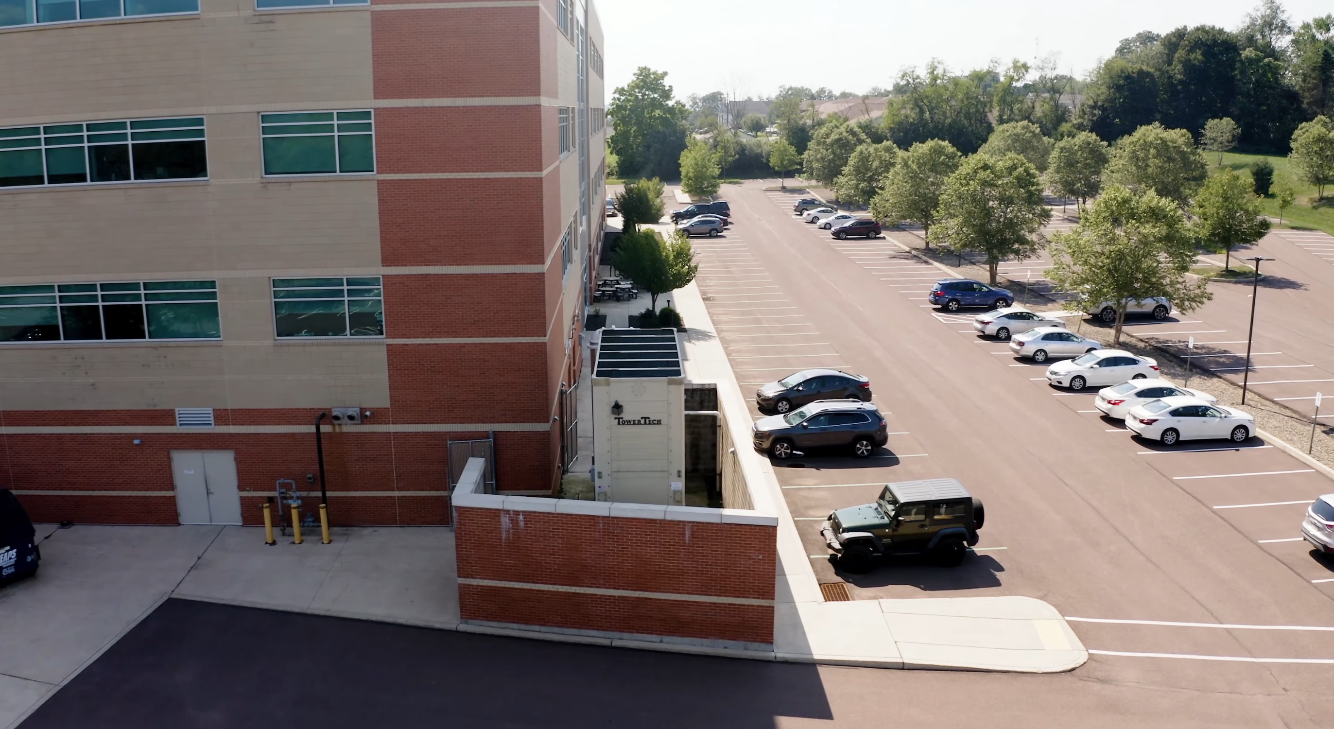 gesinger-vid-parking-lot